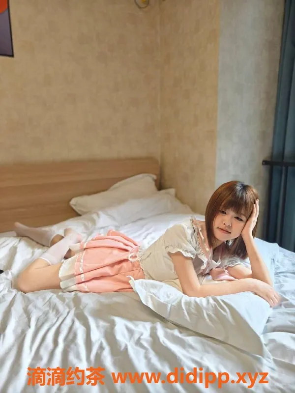 成都楼凤-成华区小泡泡，18岁A+嫩妹，性感体验推荐