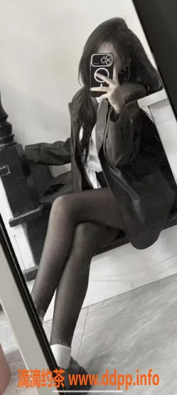 成都楼凤-牛口市嫩妹莉莉安，超好聊天，6P服务推荐