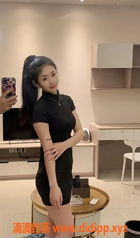 成都楼凤-武侯区小欣，娇嫩大奶妹，6P仅需10PP