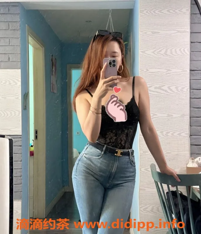 太原楼凤-太原飘飘，服务项目98，价格800元