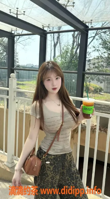 广州楼凤-天河区橙子 22岁 165cm 36C 茶水费600起