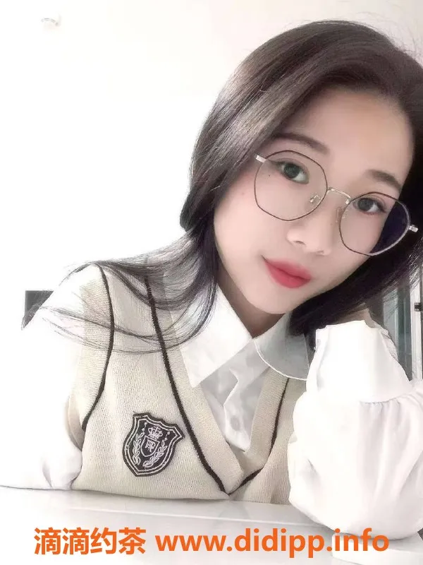 广州楼凤-广州天河诗诗老师，服务好停车600起