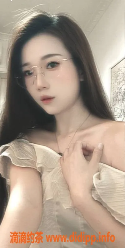 广州楼凤-广州天河诗诗老师，服务好停车600起