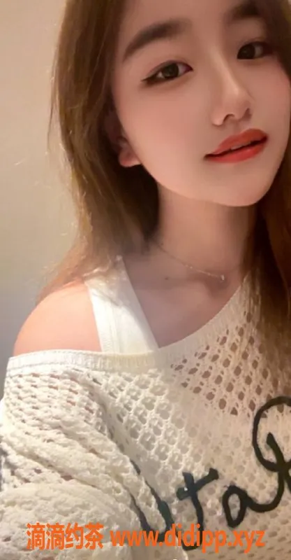 广州楼凤-佛山桂城小糖果，800起蛇吻服务等你体验