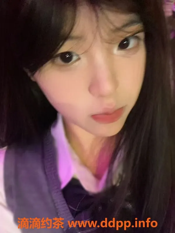 成都楼凤-成华区清纯眼镜娘小樱桃，紧致无纹身，带你体验女友感