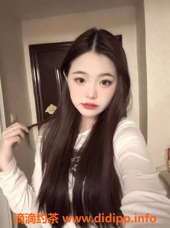 广州楼凤资源信息,天河嫩妹叶小新，6P鸳鸯浴服务