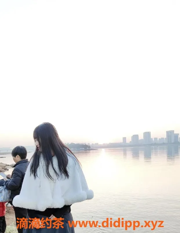 南昌上门服务-南希23岁微胖嫩妹，青山湖接送服务