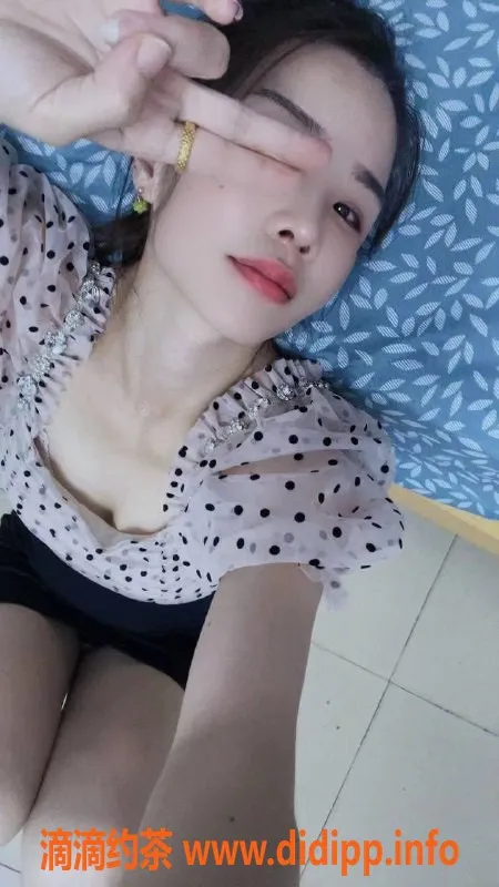 广州楼凤资源信息,广州黄埔露西老师，800起服务，蛇吻体验