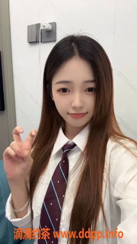 深圳楼凤-龙华小梦，1300p视频认证嫩妹等你来探