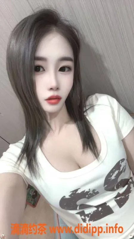 广州楼凤-荔湾雅静少妇，69服务，600元起