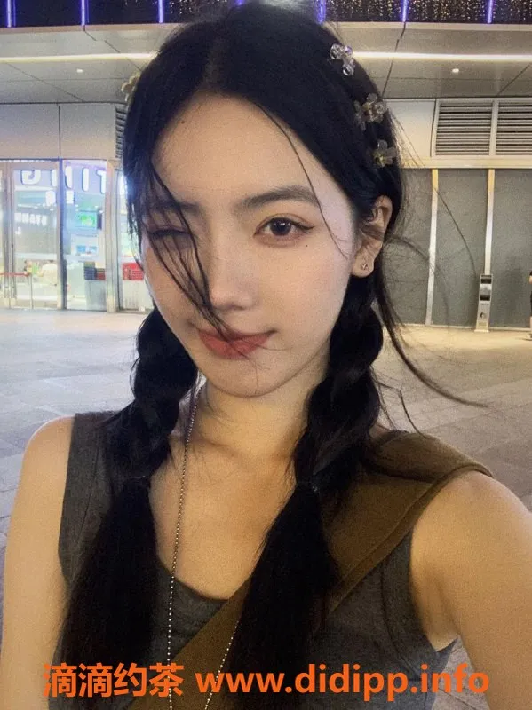 广州楼凤-天河御姐黄怡，7P夜课服务等你来体验！