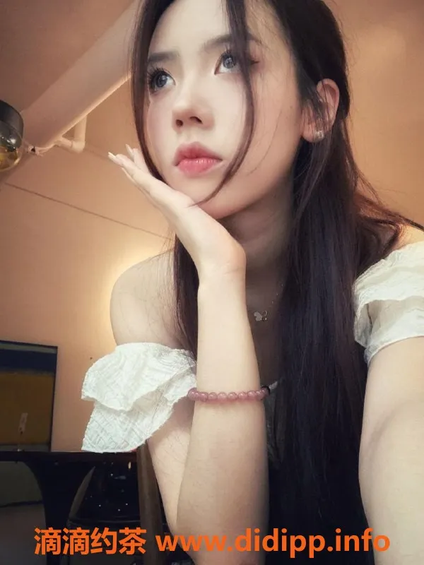 广州楼凤-天河御姐黄怡，7P夜课服务等你来体验！