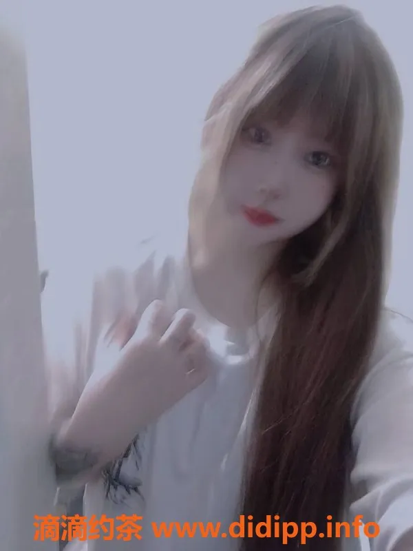 成都楼凤-成华区嫩妹月亮，6p/8pp，服务超赞！