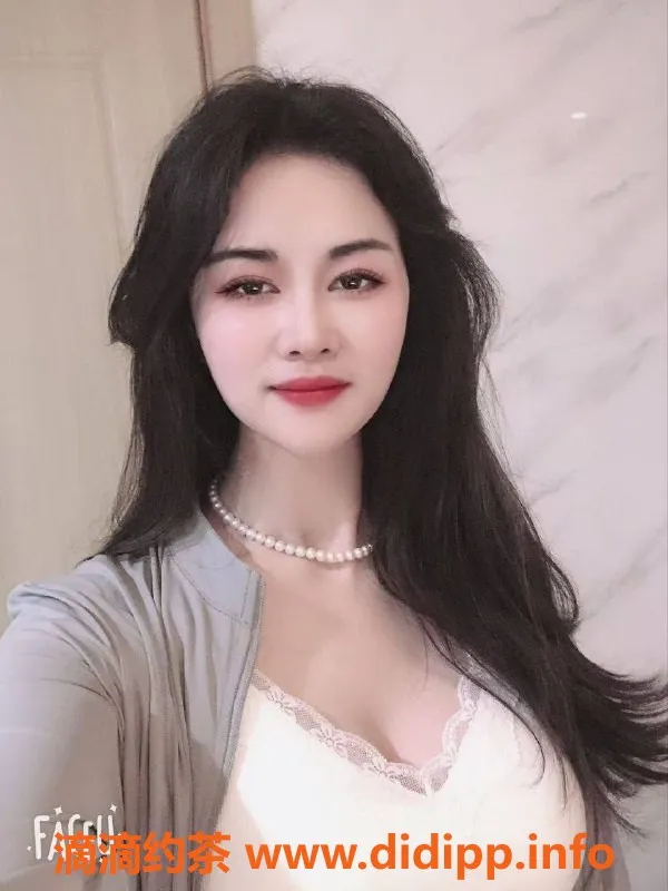 广州楼凤-白云彤彤御姐 700元视频验证服务