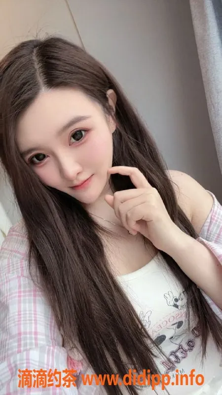 长沙楼凤-芙蓉区微微，500p体验六九无套服务