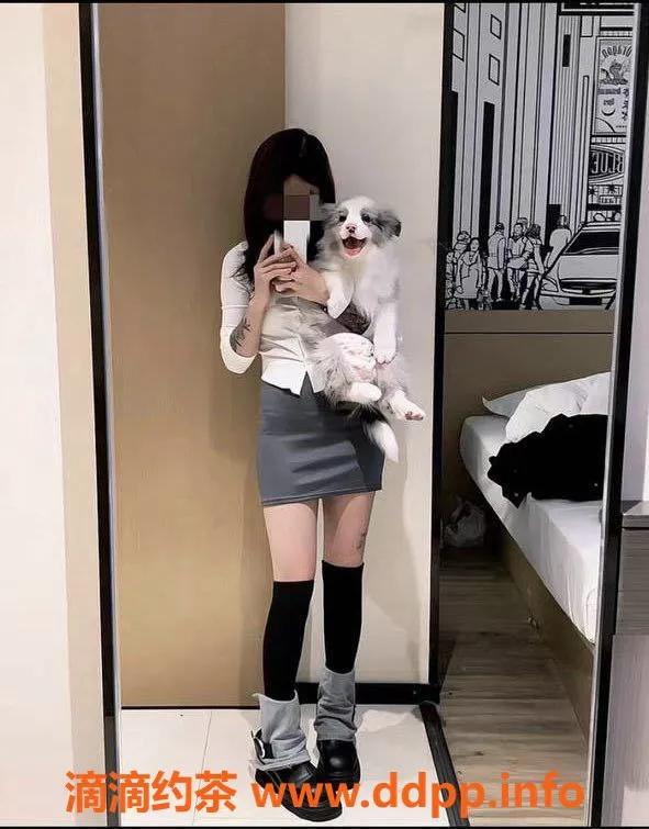 重庆楼凤-颜值中上的纹身妹，有趣又好玩！