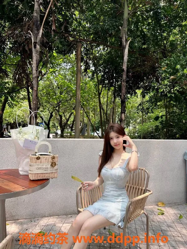 杭州上门服务-沈梦琪｜19岁上城学妹，166cm瘦小可人，服务恣意多样