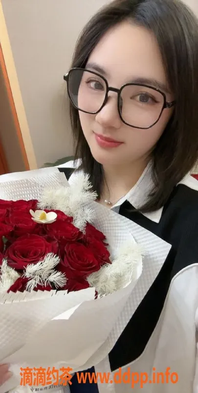 长沙楼凤-岳麓区海绵妹子，五百元体验舌吻等贴心服务