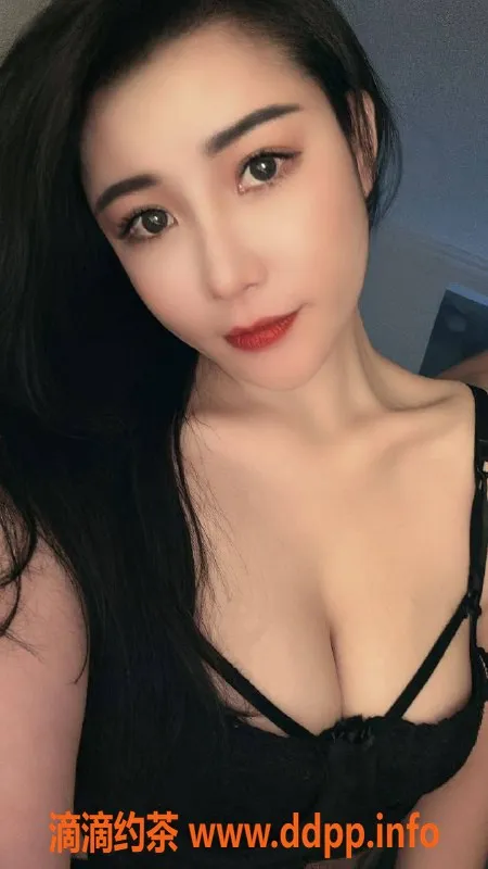 广州楼凤资源信息,广州天河黛西老师，专业蛇吻服务750起