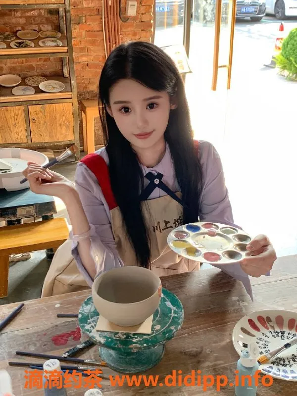 北京楼凤资源信息,朝阳门小小白，批发内衣价格亲民