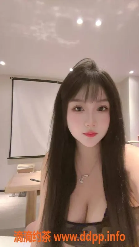 长沙楼凤-长沙岳麓区女技师粥粥，25岁，E罩杯，服务多样