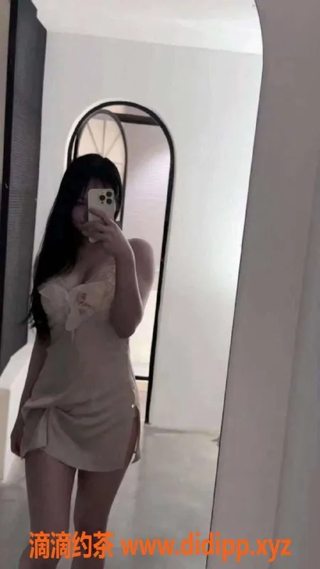 长沙楼凤资源信息,长沙岳麓区女技师粥粥，25岁，E罩杯，服务多样