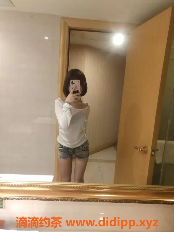 长沙楼凤资源信息,雨花区小团子，160cm细腰白肤，18岁只需700p