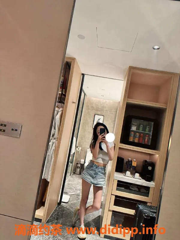 西安楼凤-未央区嫩妹橙子，7百12p服务超值体验