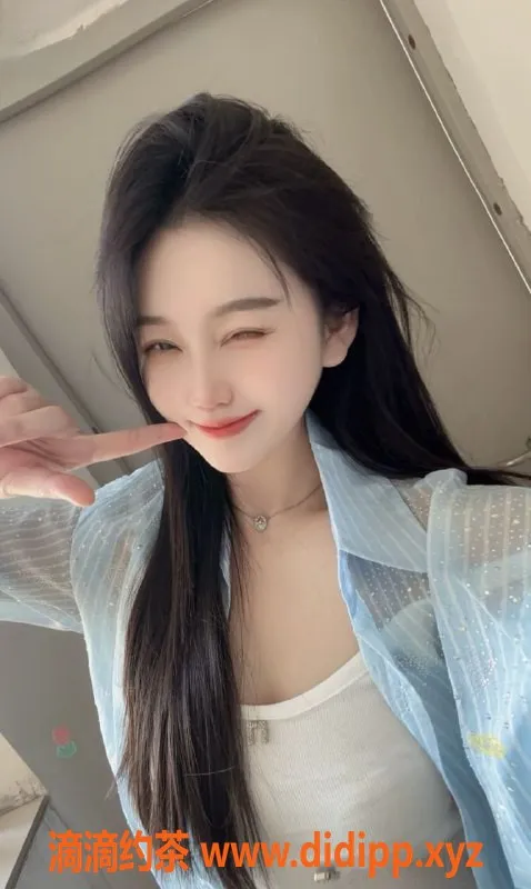 广州楼凤-天河诗诗，140cm身高，课费1400元