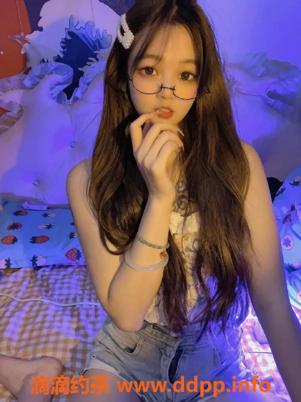 东莞楼凤资源信息,常平甜糖，700元享受优质服务