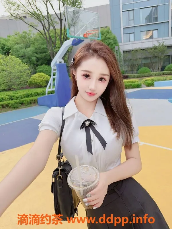 厦门楼凤-厦门苏梦，164cm 45KG，34C胸围，600元起