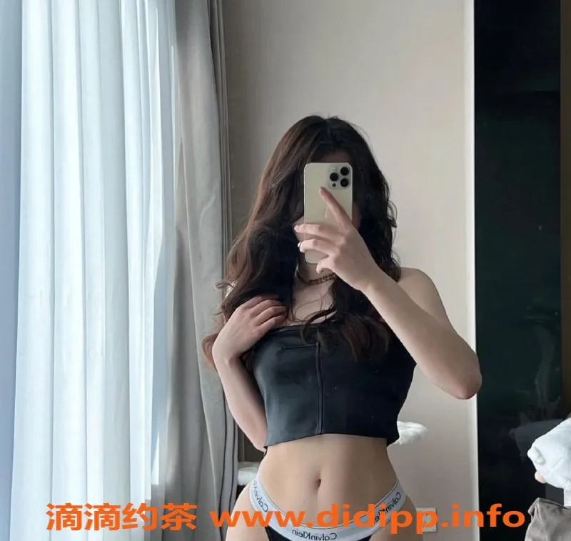 杭州上门服务-滨江22岁D杯美女，身高163，激情服务等你来体验