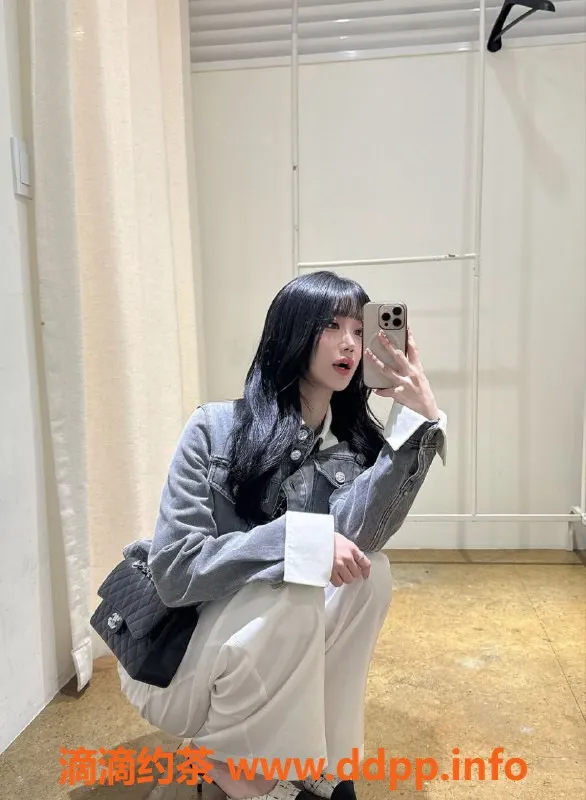 杭州上门服务-滨江22岁D杯美女，身高163，激情服务等你来体验