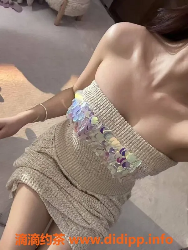 北京楼凤-朝阳冰冰，800元服务，细腻技术，蜂腰翘臀