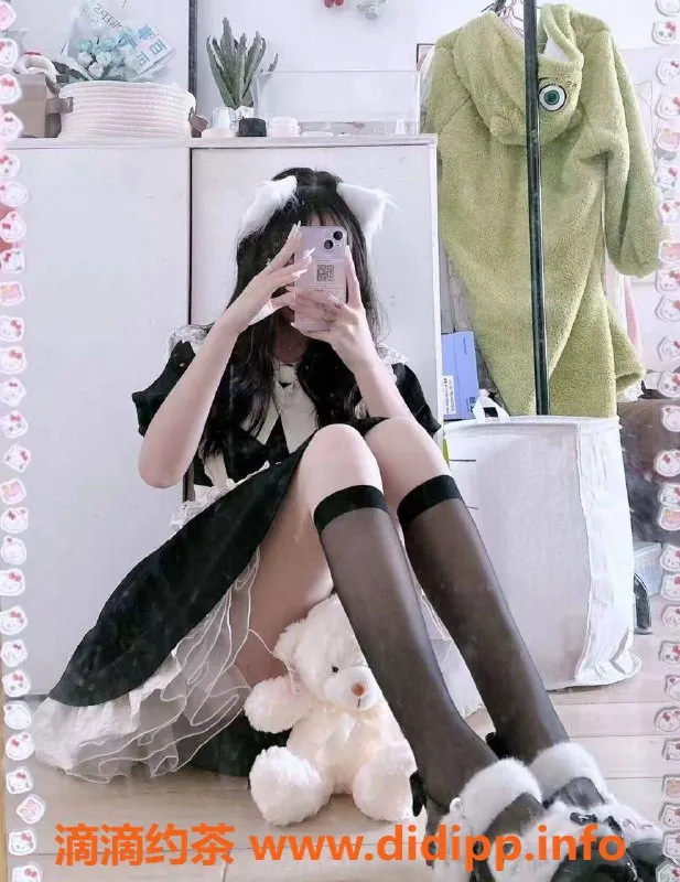 长沙楼凤资源信息,天心区小西，164cm苗条美女，19岁专业服务