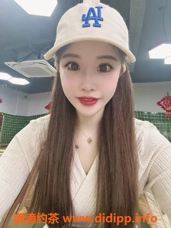 重庆楼凤-千羽，身高5/8，服务热情，价格公道