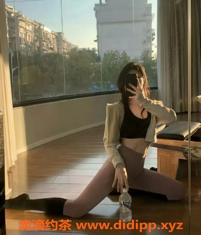 成都楼凤-心岛冷白皮御姐子涵，8p超高性价比