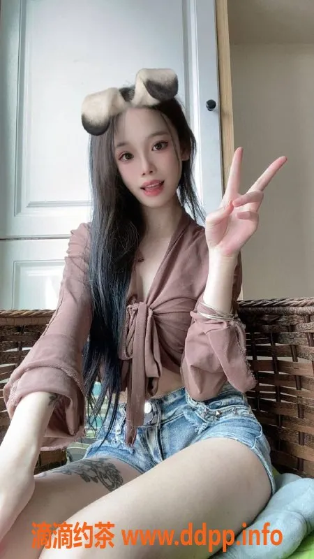 长沙楼凤-长沙米米，19岁157cm，400p共浴服务