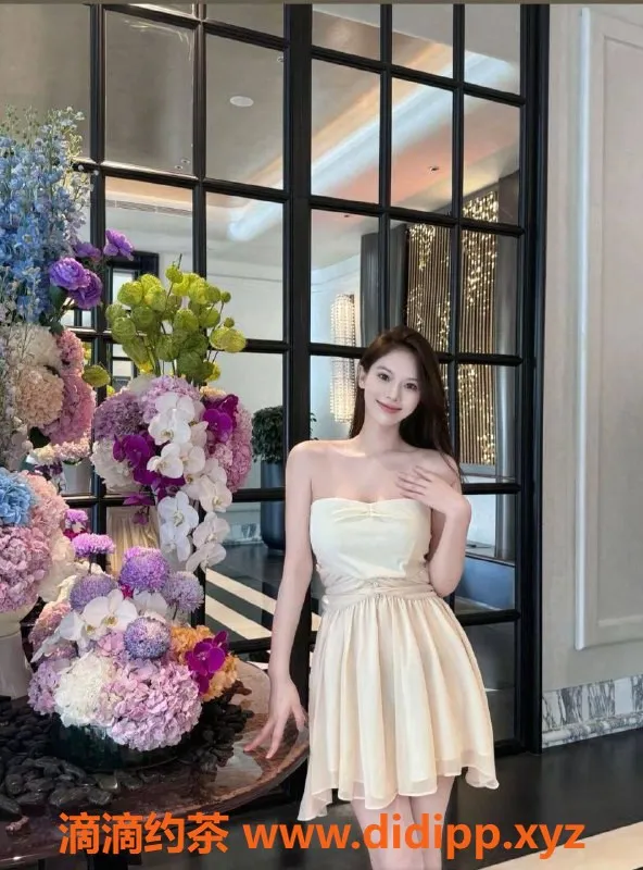 深圳楼凤-南山贵妃，24岁168cm，D杯私约服务