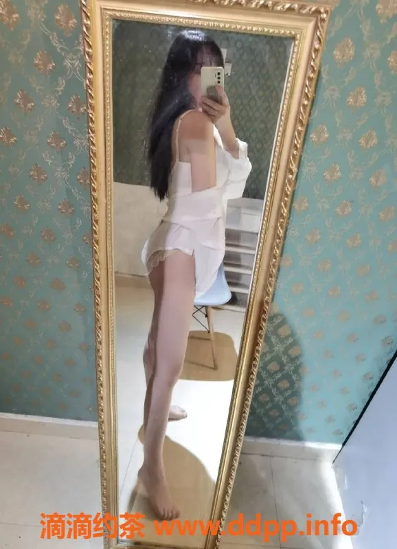 重庆楼凤-唐月，优雅身姿，性价比超高的绝佳体验