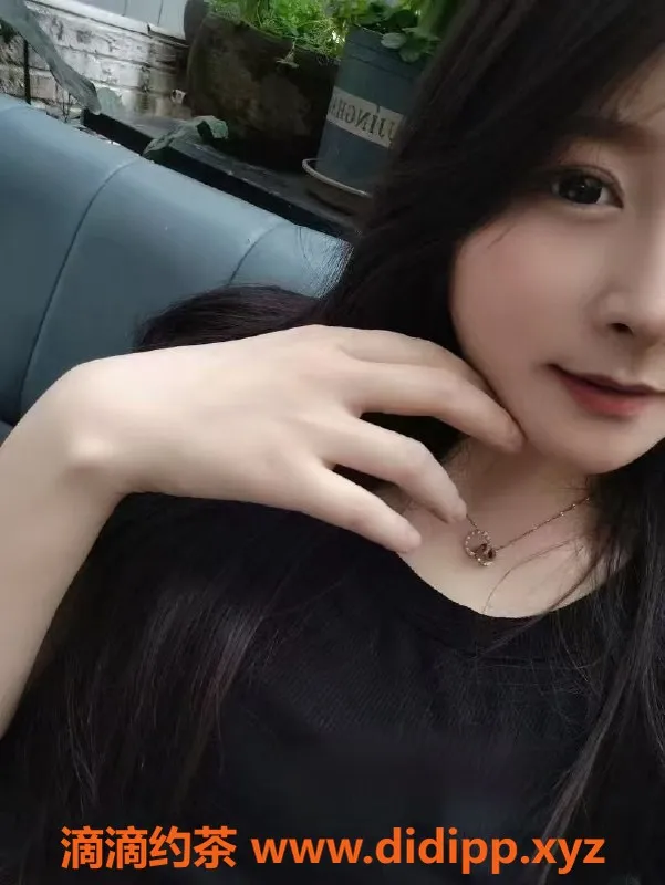 重庆抓龙筋-江北泰悦抓🐉筋26岁妹子，160cm热舞服务时段