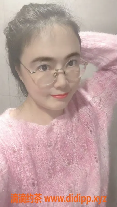 深圳spa会所-深圳罗湖兔子，162cm/56kg，28岁香艳服务