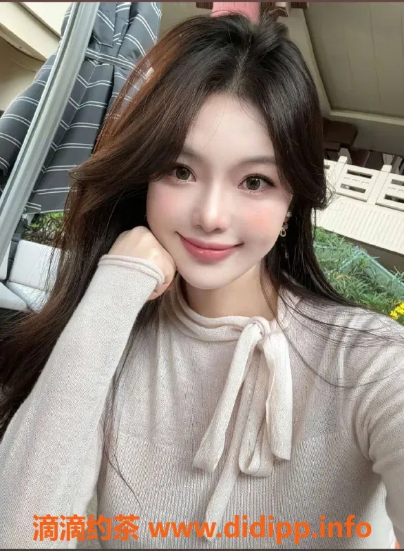 深圳楼凤-罗湖贵妃，24岁 D杯美女，私约1000起