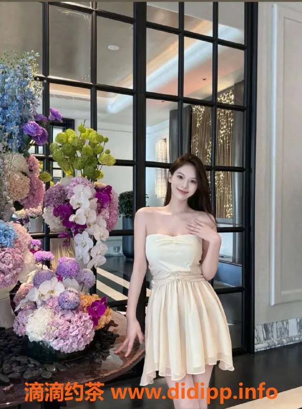 深圳楼凤-罗湖贵妃，24岁 D杯美女，私约1000起