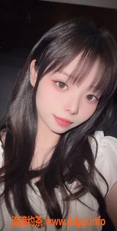 成都楼凤-武侯区娟丽婵月儿，162cm大胸D，55斤嫩妹车