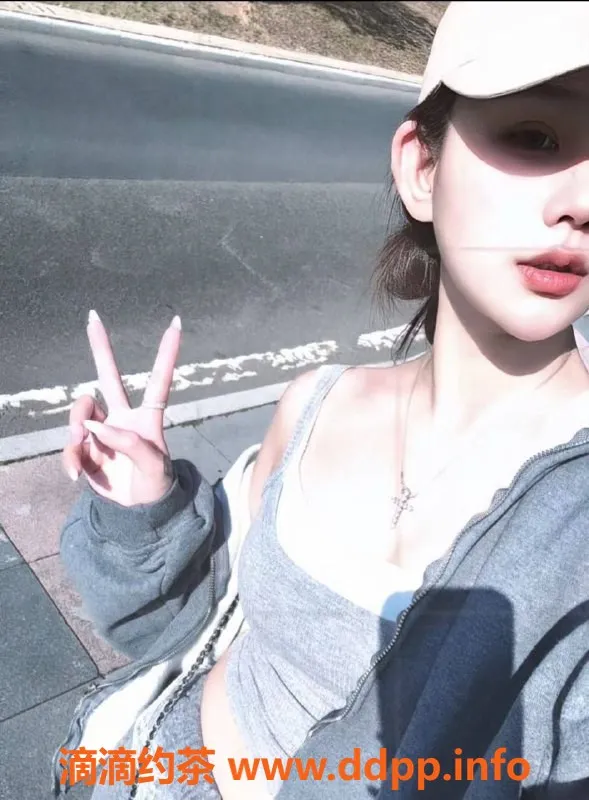 东莞楼凤-常平菲菲，高级服务3000元，尽享奢华体验