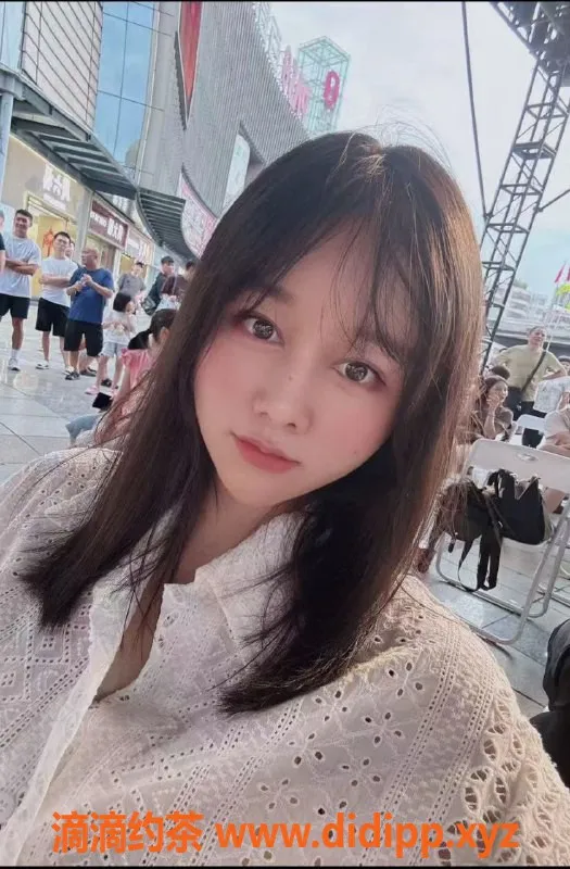 广州楼凤-白云区小橙子，25岁36D茶水费500起