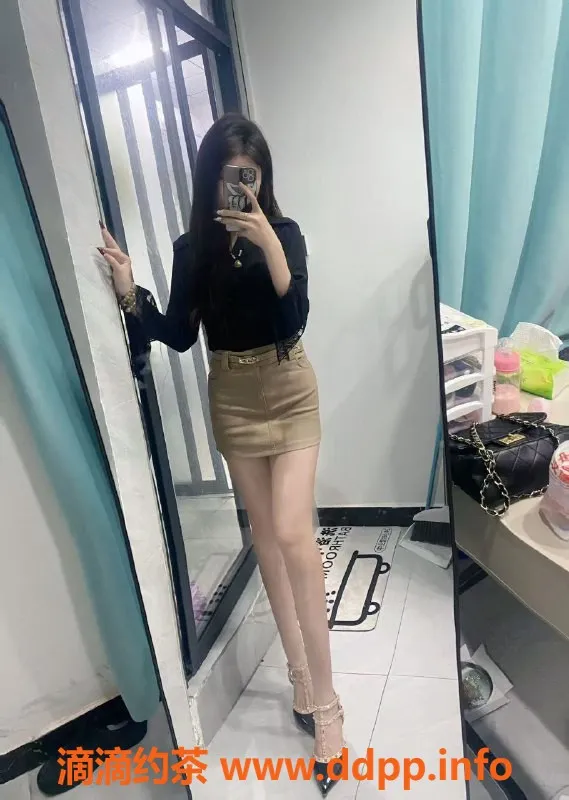 广州楼凤-番禺嫩妹秋天，7P夜课等你来体验！