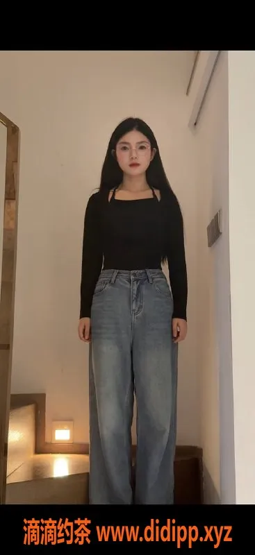 杭州楼凤-余杭嫩妹月月，800元享舌吻服务