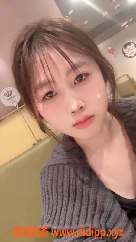 杭州楼凤-上城区小鱼儿，灵动可人，私聊了解更多